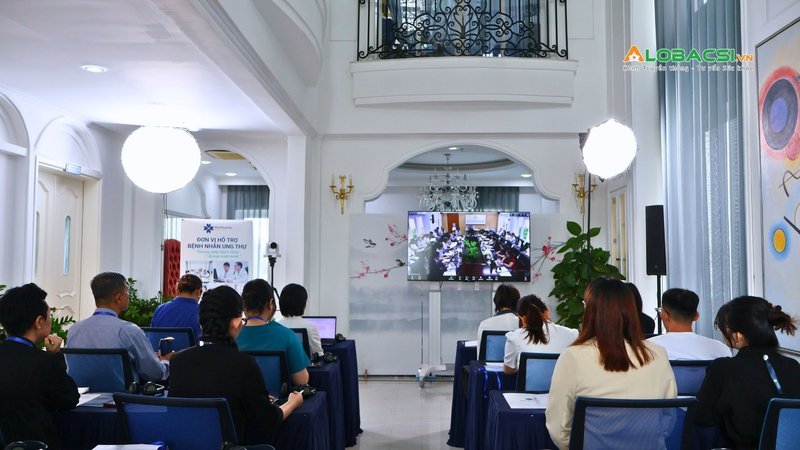 Các đại biểu tại điểm cầu TPHCM, tổ chức tại Hệ thống Y khoa chuyên sâu Quốc tế Bernard