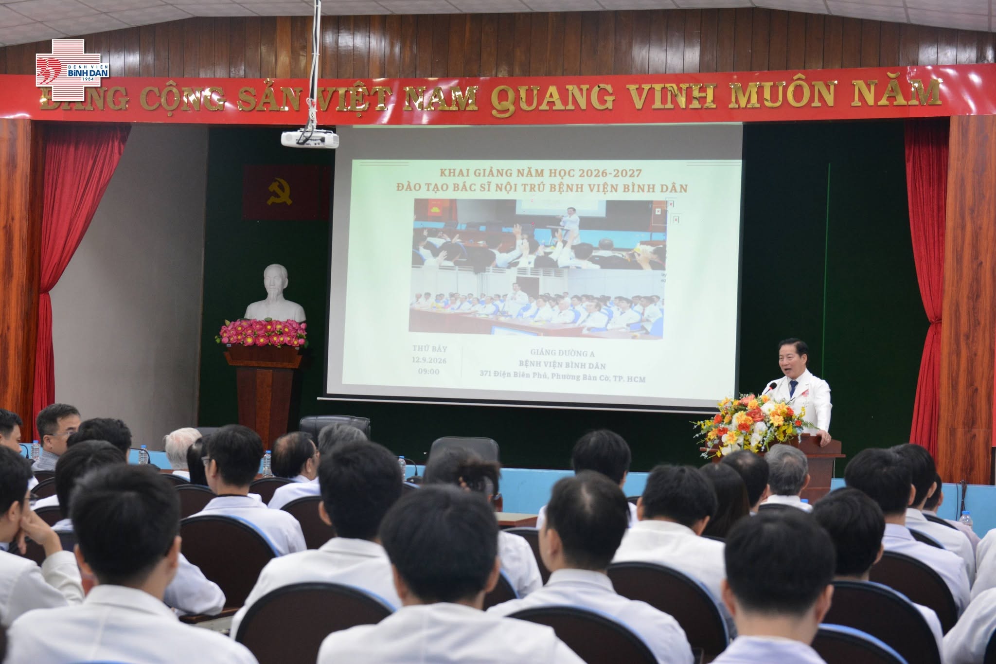 PGS.TS.BS. Trần Vĩnh Hưng - Giám đốc Bệnh viện Bình Dân phát biểu tại lễ khai giảng