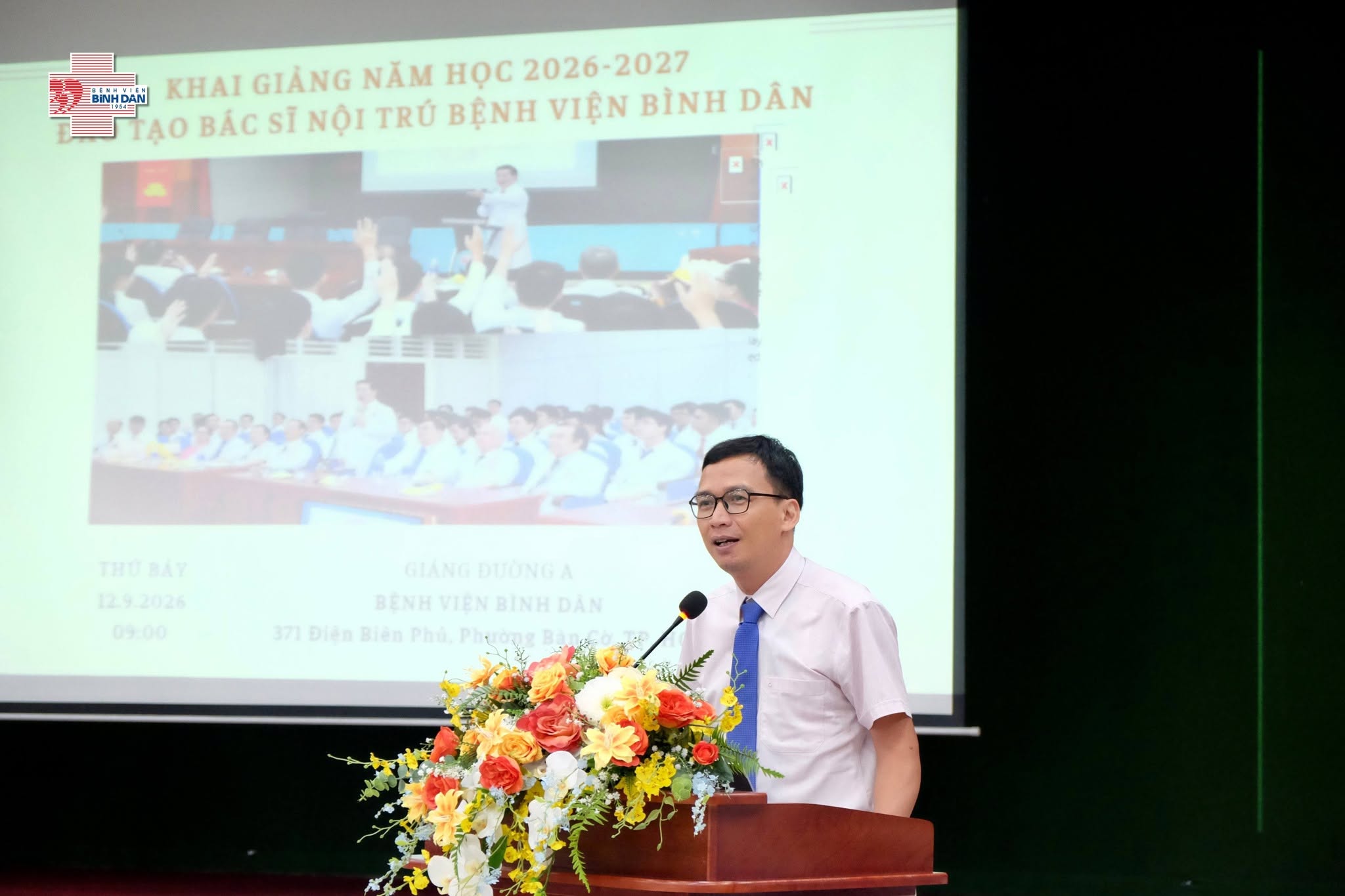GS.TS. Phan Bách Thắng - Hiệu trưởng Trường Đại học Khoa học Sức khỏe (ĐHQG-HCM) phát biểu tại lễ khai giảng